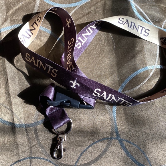 Cap and card holder strap plus whisper Tiger cub Boy Scouts in great condition - Picture 9 of 9